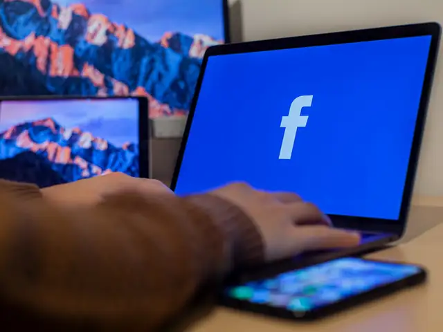 Følg oss på Facebook