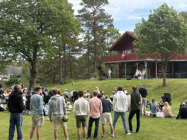 Åpningsfest på Ytrehuset